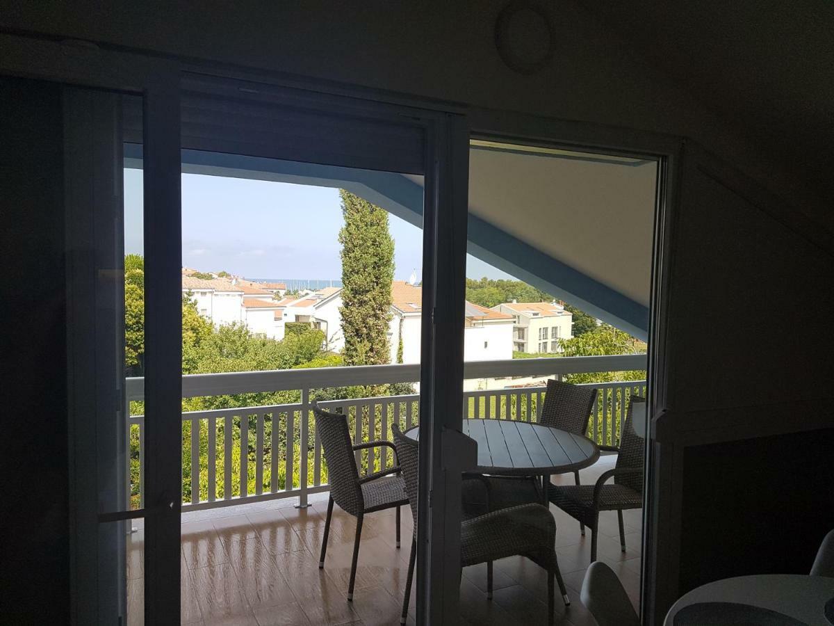 Apartmani Ivkovic Funtana Exterior foto